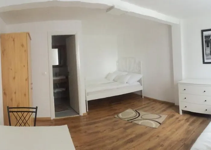 Bed & Breakfast Garden Panzio 3*